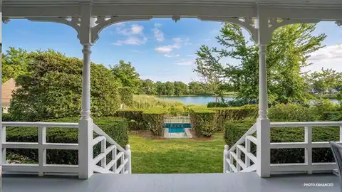 32 Oakland Ave, Sag Harbor, NY 11963 — photo 3
