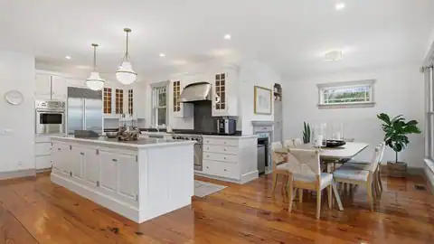 32 Oakland Ave, Sag Harbor, NY 11963 — photo 6