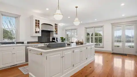 32 Oakland Ave, Sag Harbor, NY 11963 — photo 7
