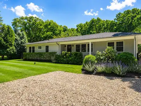 22 SANDRA RD, East Hampton, NY 11937 — photo 2