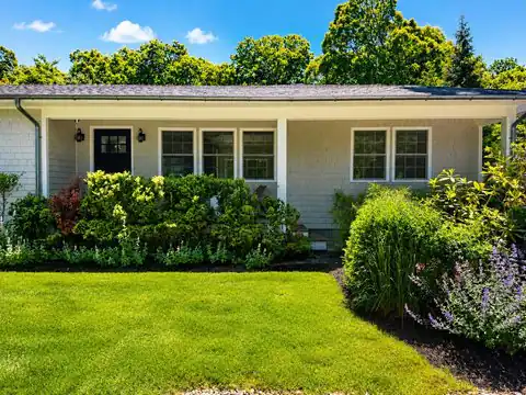 22 SANDRA RD, East Hampton, NY 11937 — photo 3