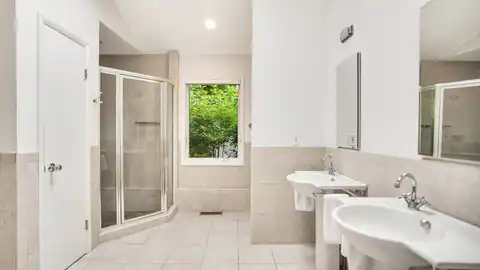 24 Saddle Ln, East Hampton, NY 11937 — photo 10