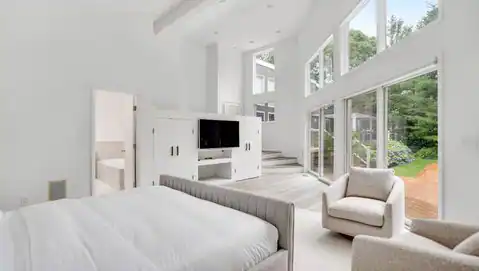 24 Saddle Ln, East Hampton, NY 11937 — photo 4