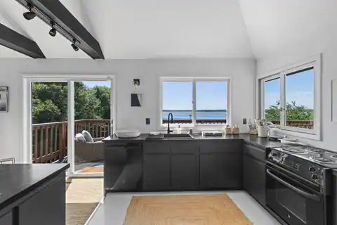 3 Bevan Pl, Shelter Island, NY 11964 — photo 11