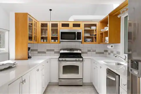 11 Wagon Lane, East Hampton, NY 11937 — photo 8