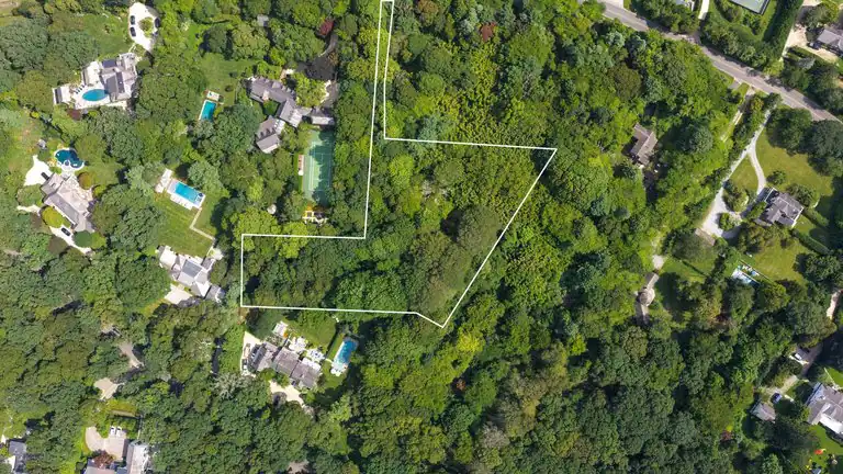 399 FURTHER LA, East Hampton, NY 11937