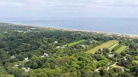 399 FURTHER LA, East Hampton, NY 11937 — photo 2