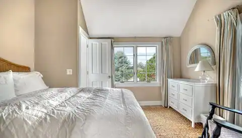 128 Meadowlark Lane, Bridgehampton, NY 11932 — photo 13