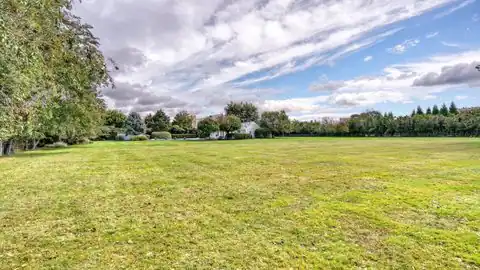 128 Meadowlark Lane, Bridgehampton, NY 11932 — photo 17