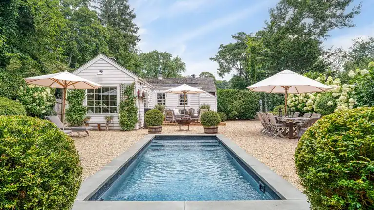11 ROGERS ST, Sag Harbor, NY 11963
