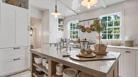 11 ROGERS ST, Sag Harbor, NY 11963 — photo 12