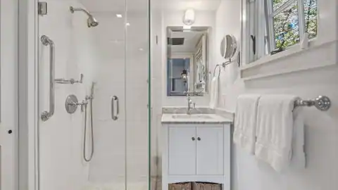 11 ROGERS ST, Sag Harbor, NY 11963 — photo 16