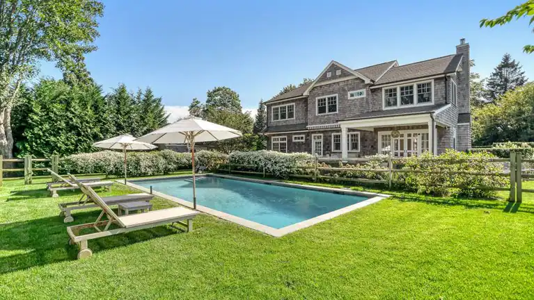 8 Cozzens Lane, Amagansett, NY 11930
