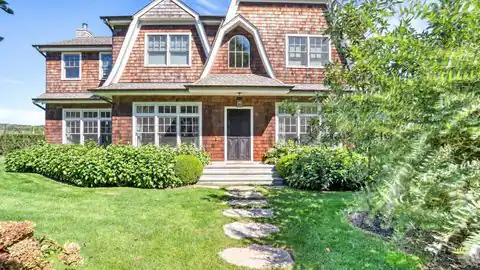 8 Cozzens Lane, Amagansett, NY 11930 — photo 13
