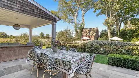 8 Cozzens Lane, Amagansett, NY 11930 — photo 6