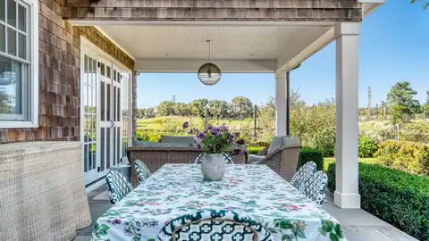 8 Cozzens Lane, Amagansett, NY 11930 — photo 8