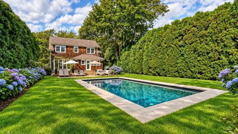 84 OSBORNE LA, East Hampton, NY 11937