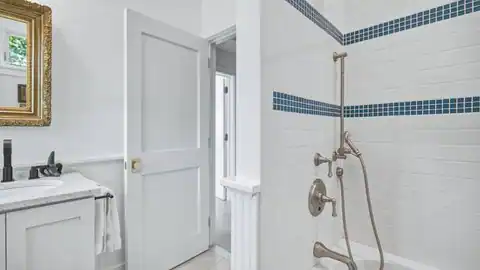 84 OSBORNE LA, East Hampton, NY 11937 — photo 30
