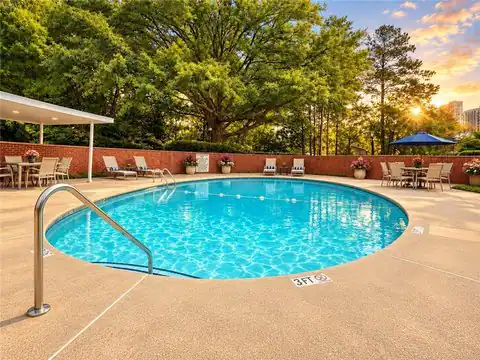 3060 Pharr Court North NW #302, Atlanta, GA 30305 — photo 9