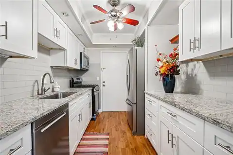 6851 Roswell Road #F32, Sandy Springs, GA 30328 — photo 2