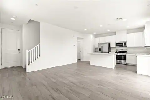 10146 Gabby Glen Street, Las Vegas, NV 89183 — photo 2