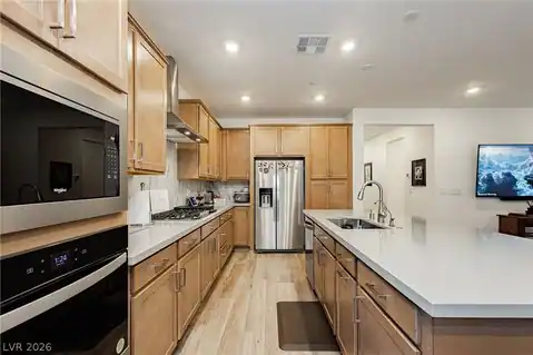 10135 Carmine Clay Drive, Las Vegas, NV 89143 — photo 8