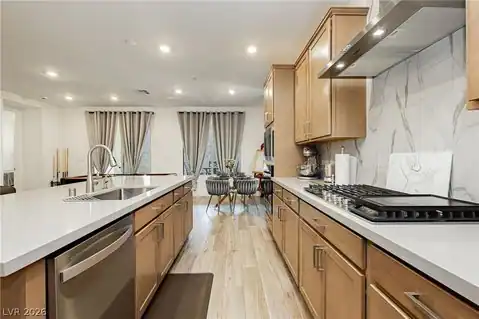 10135 Carmine Clay Drive, Las Vegas, NV 89143 — photo 9