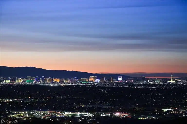 375 Tranquil Peak Court, Henderson, NV 89012