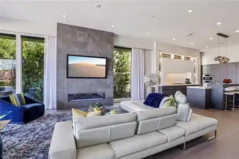 375 Tranquil Peak Court, Henderson, NV 89012 — photo 4