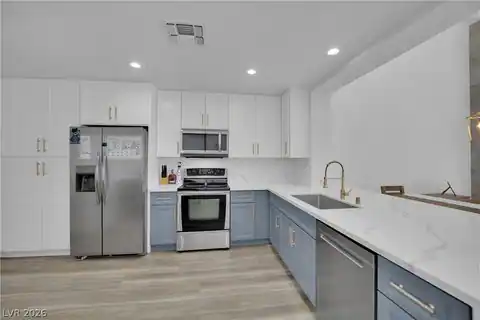 6940 Emerald Springs Lane, Las Vegas, NV 89113 — photo 10