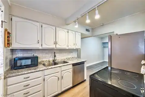 612 Stanford Street, Las Vegas, NV 89107 — photo 4