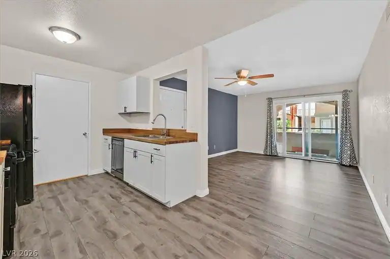 220 Mission Newport Lane #105, Las Vegas, NV 89107