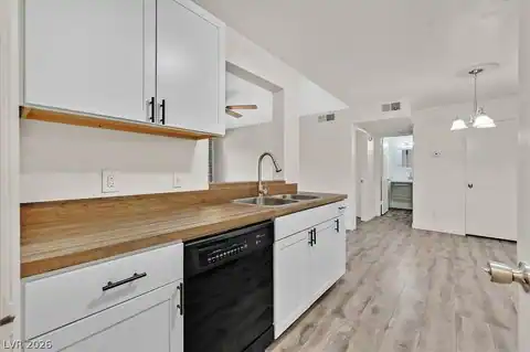 220 Mission Newport Lane #105, Las Vegas, NV 89107 — photo 15