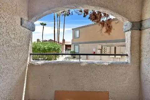 220 Mission Newport Lane #105, Las Vegas, NV 89107 — photo 6
