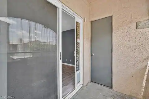 220 Mission Newport Lane #105, Las Vegas, NV 89107 — photo 7