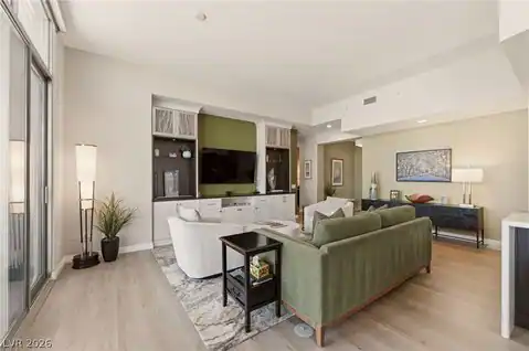 200 W Sahara Avenue #4004, Las Vegas, NV 89102 — photo 4