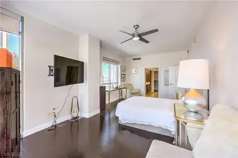 200 W Sahara Avenue #1901, Las Vegas, NV 89102 — photo 16
