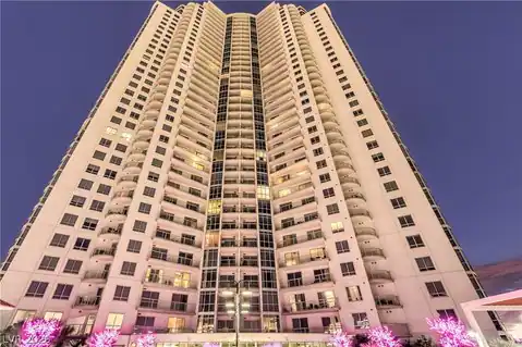 200 W Sahara Avenue #1901, Las Vegas, NV 89102 — photo 36