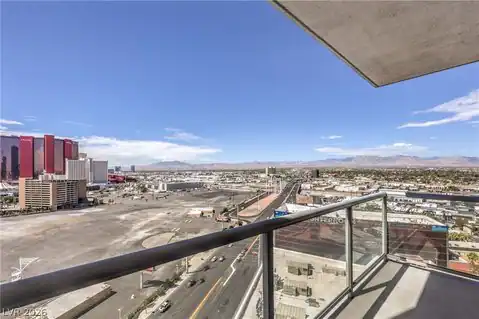 200 W Sahara Avenue #1901, Las Vegas, NV 89102 — photo 43