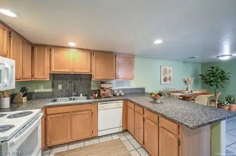 9070 Spring Mountain Road #104, Las Vegas, NV 89117 — photo 6