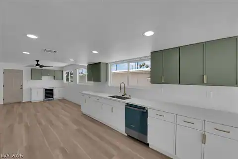 1524 Bonita Avenue, Las Vegas, NV 89104 — photo 10