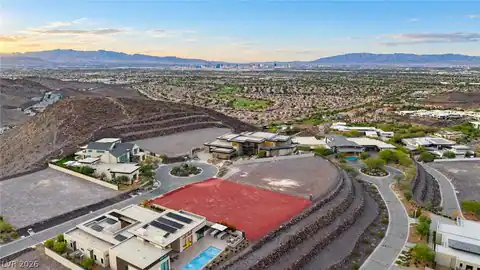 20 Sanctuary Peak Court, Henderson, NV 89012 — photo 3