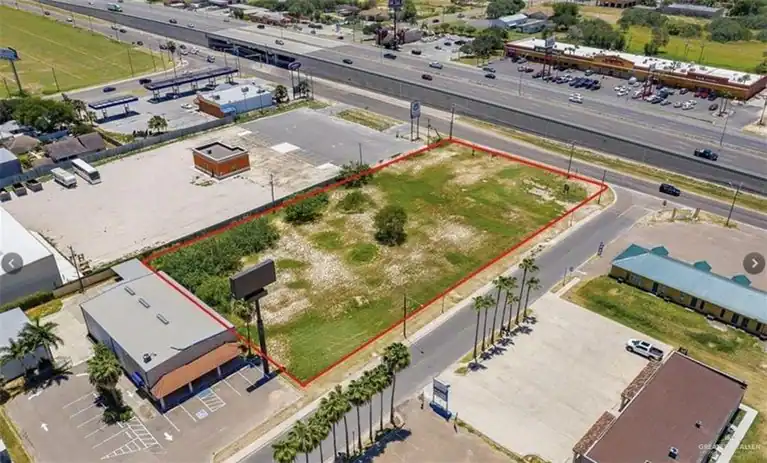 202 W Palma Vista Drive, Palmview, TX 78577