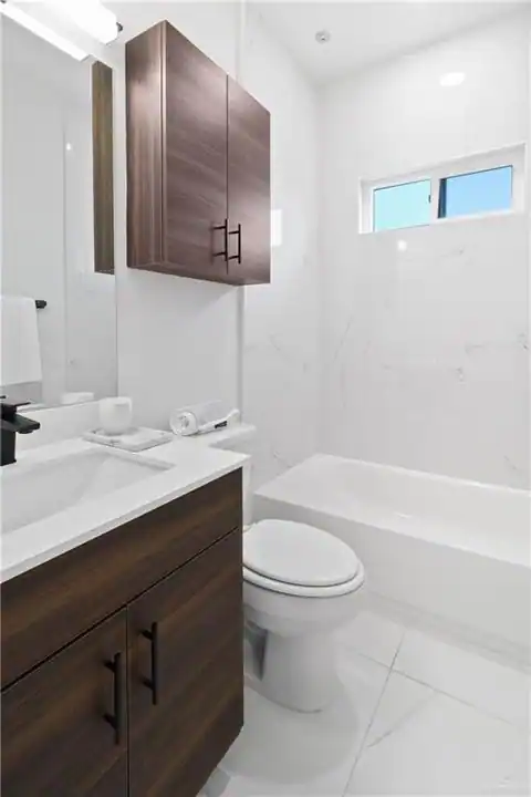 707 Coves Lane #4, Weslaco, TX 78599 — photo 8