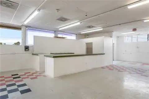 1800 E Van Buren Street, Brownsville, TX 78520 — photo 15