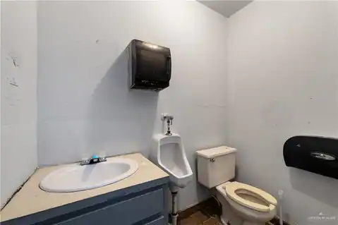 1800 E Van Buren Street, Brownsville, TX 78520 — photo 42