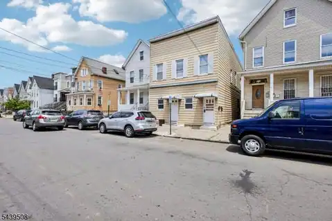 523 Franklin St, Elizabeth City, NJ 07206 — photo 2