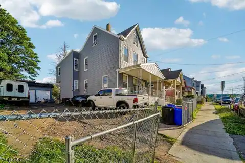70 Genessee Ave, Paterson City, NJ 07503 — photo 2