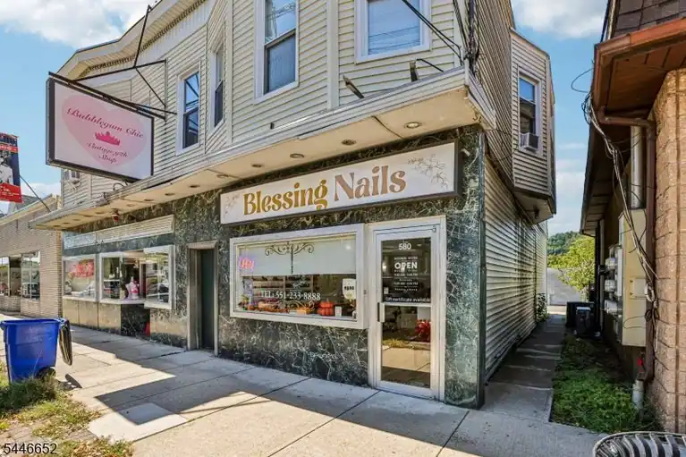 580 Lafayette Ave, Hawthorne Boro, NJ 07506