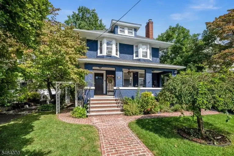 262 Clinton Pl, Hackensack City, NJ 07601